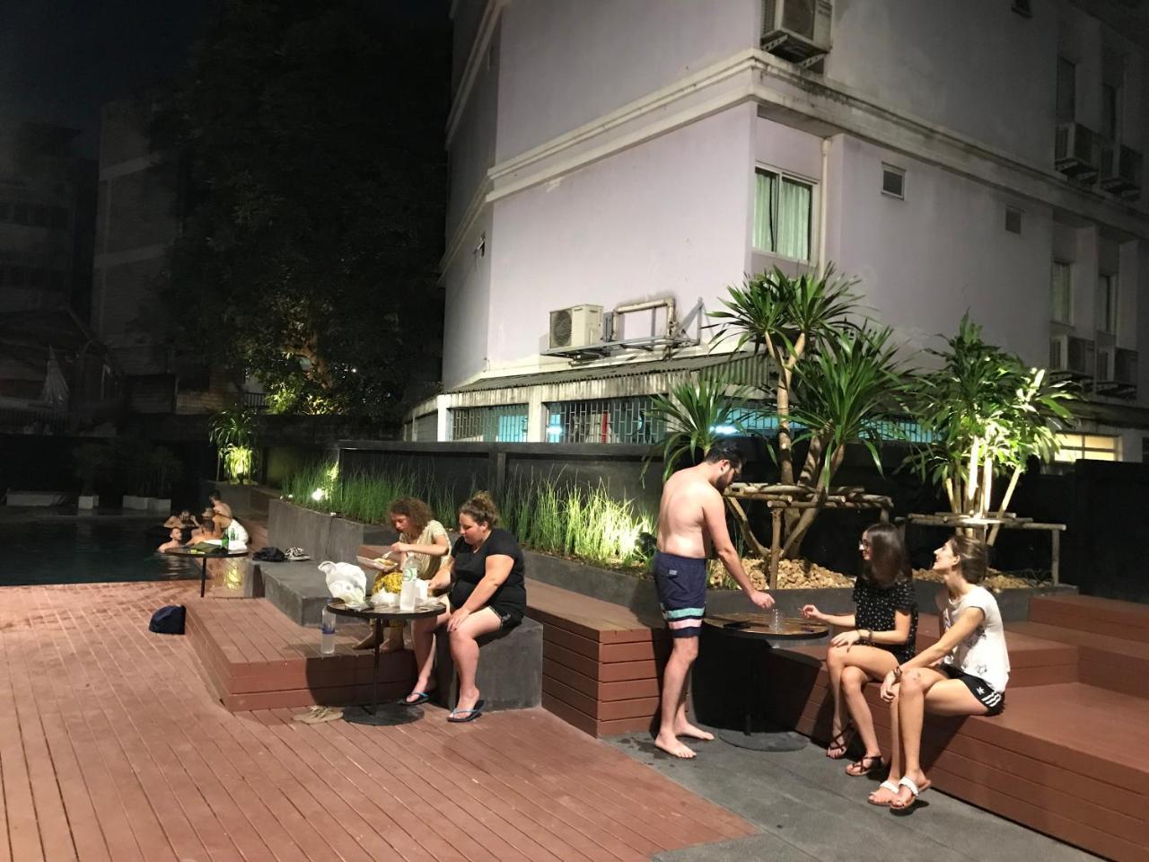 Bed Station Hostel Khaosan Bangkok Esterno foto