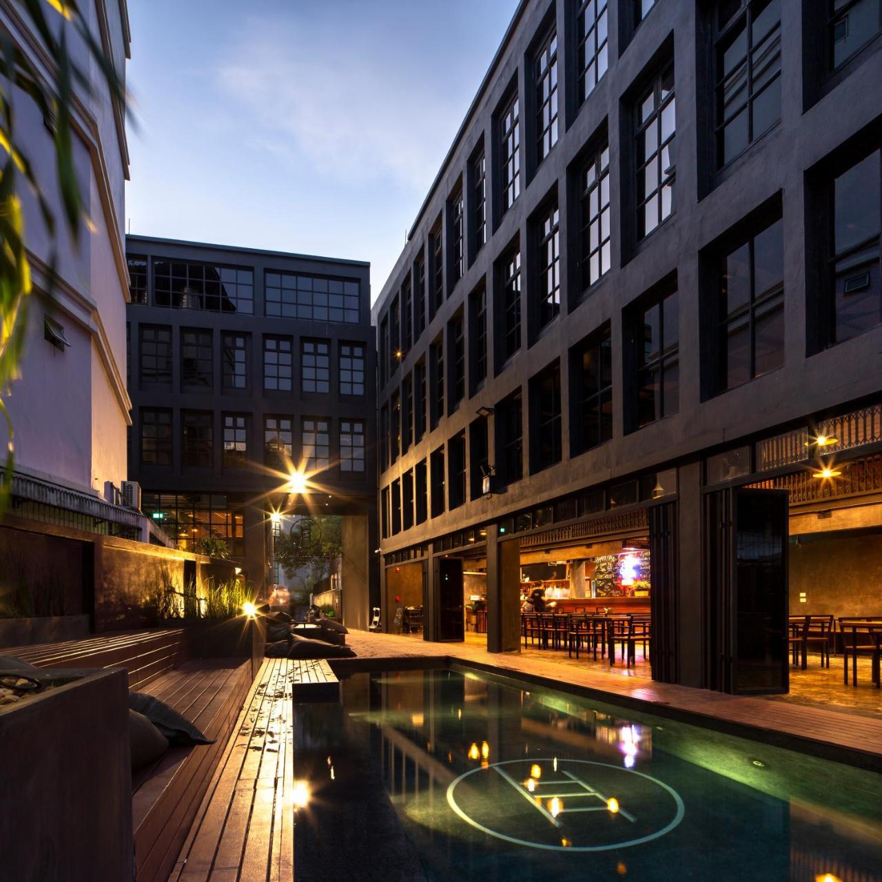 Bed Station Hostel Khaosan Bangkok Esterno foto