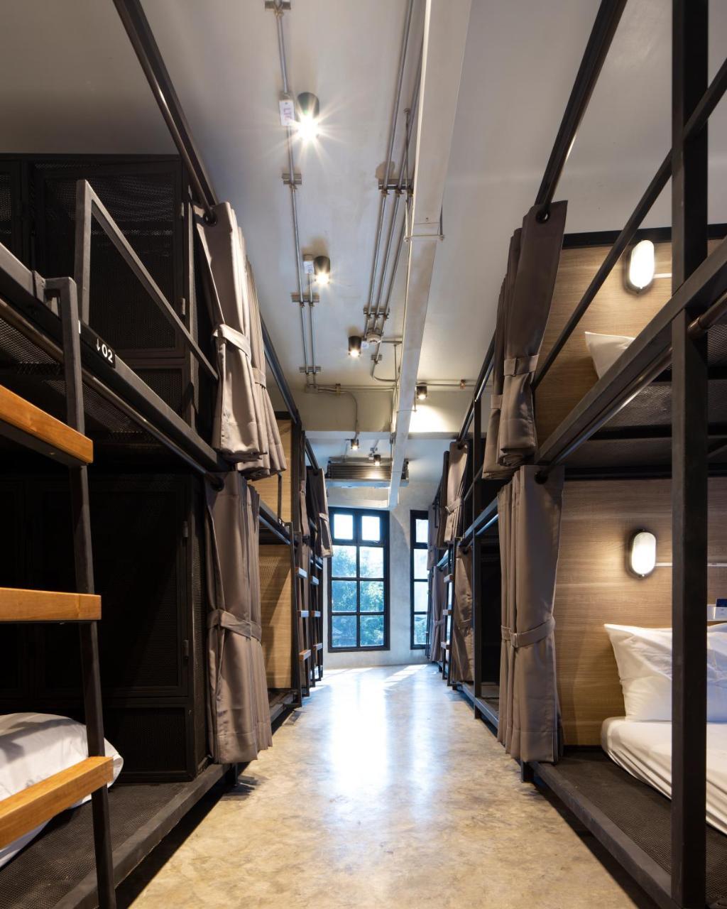 Bed Station Hostel Khaosan Bangkok Esterno foto